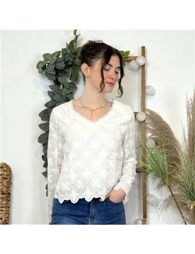 K471- Blouse brodée Version Féminin (blanc)
