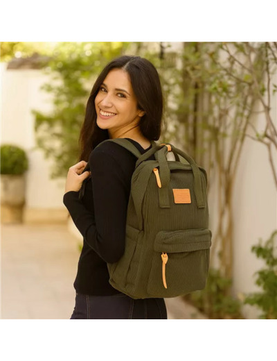 P399- Sac à dos "Velour" Flora & Co (kaki)