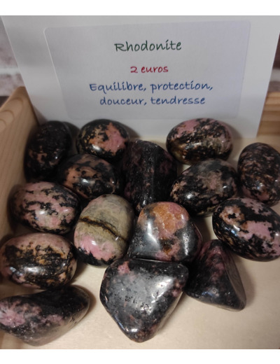 Pierre roulée de Rhodonite